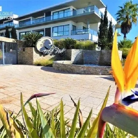 Cavalo Preto Apartment